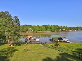 105 Pinewood Dr, Eatonton, GA