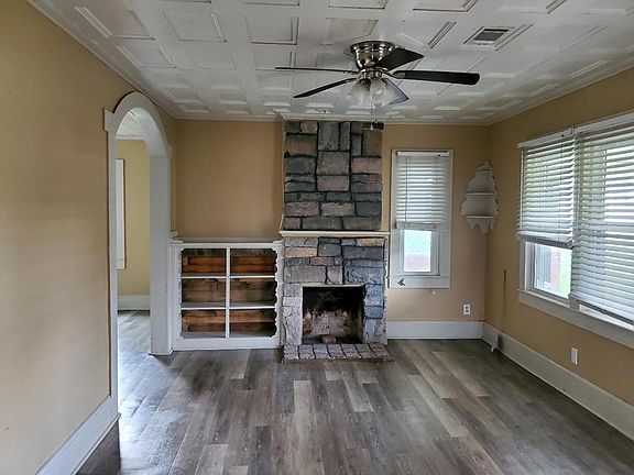 4th image of 827 Patten Ave