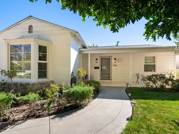 11752 Hartsook St, Valley Village, CA 91607