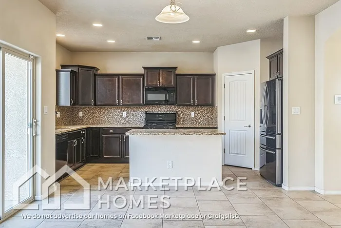 7114 Wasilla Dr NE — Photo 8