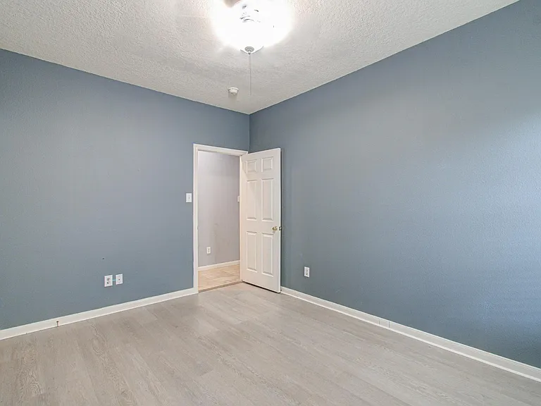 3631 Sunset Meadows Dr — Photo 37