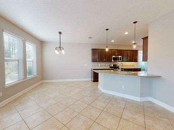 5th image of 33 Eagles Nest Ln