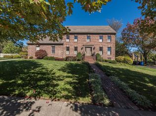 2217 Vinewood Rd, Lexington, KY 40515