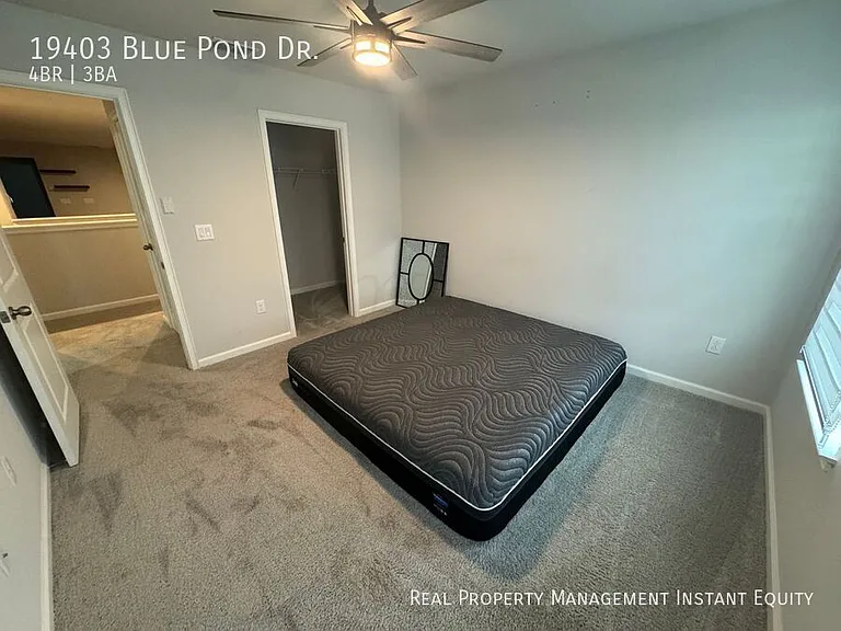 19403 Blue Pond Dr — Photo 33