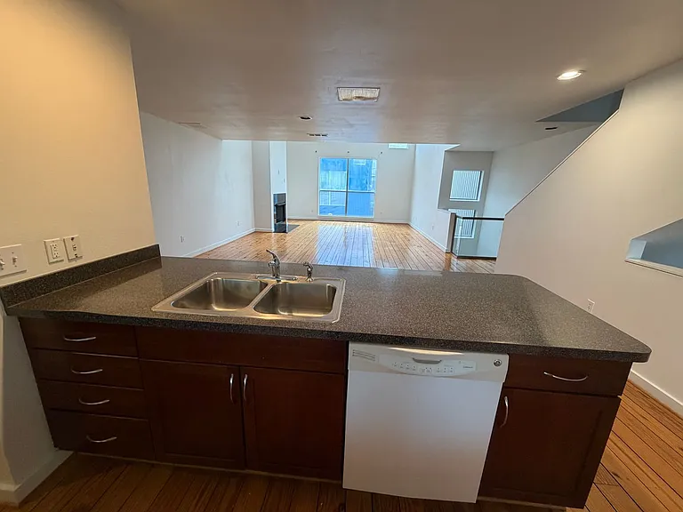 241 Maynard Ter #5 — Photo 12