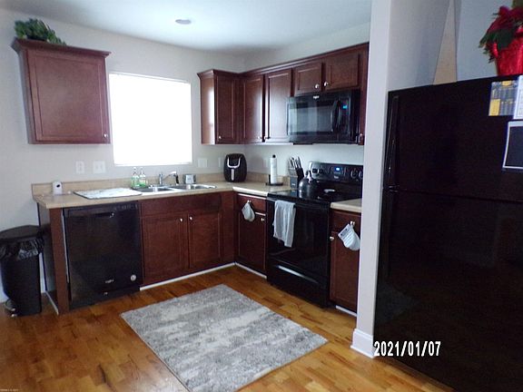 5th image of 505 & 515 Harless St NE
