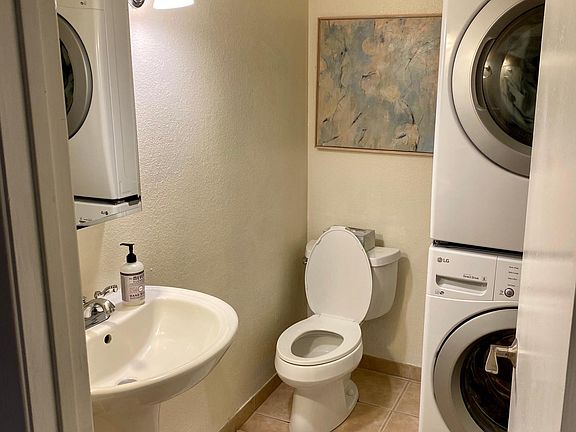 5th image of 611 W Sola St APT 1