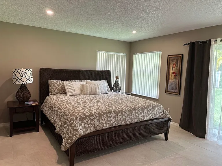 28 Edward Dr — Photo 14