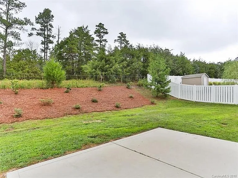 9716 Ravenscroft Ln NW — Photo 24