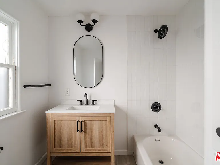 1147 Horn Ave #5 — Photo 7