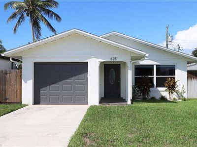 625 95th Ave N, Naples, FL, 34108