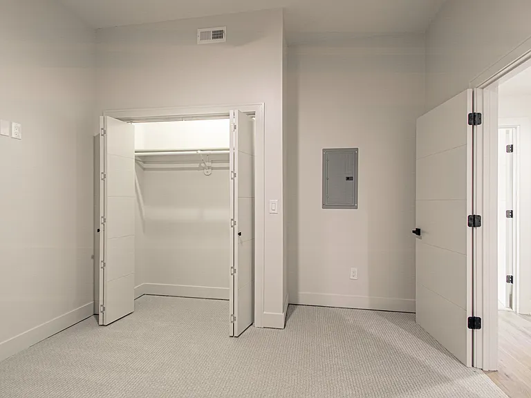 200 W Gregory Blvd #202 — Photo 17