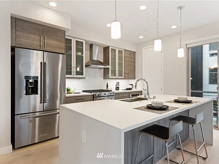 16372 NE 16th Ct — Photo 8