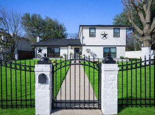 2133 Pleasant Dr, Dallas, TX 75227