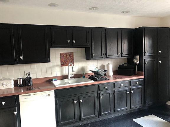 4th image of 121 Saint Michelle St #34-D
