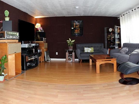 2nd image of 1358 Oakland Rd Spc 47