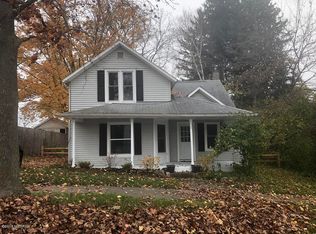 324 W 1st St, Fennville, MI 49408