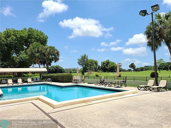 5th image of 7050 NW 44th St APT 202