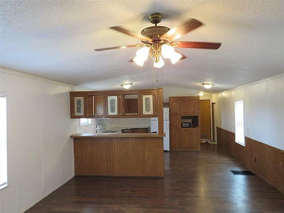 4th image of 1177 County Road 129