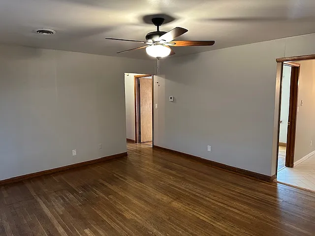 3 bed, 995 sqft, $1,150 — Photo 3