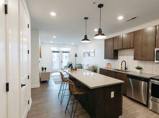 Gravity, Columbus, OH 43215