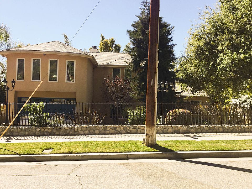 1st image of 22 W Carter Ave