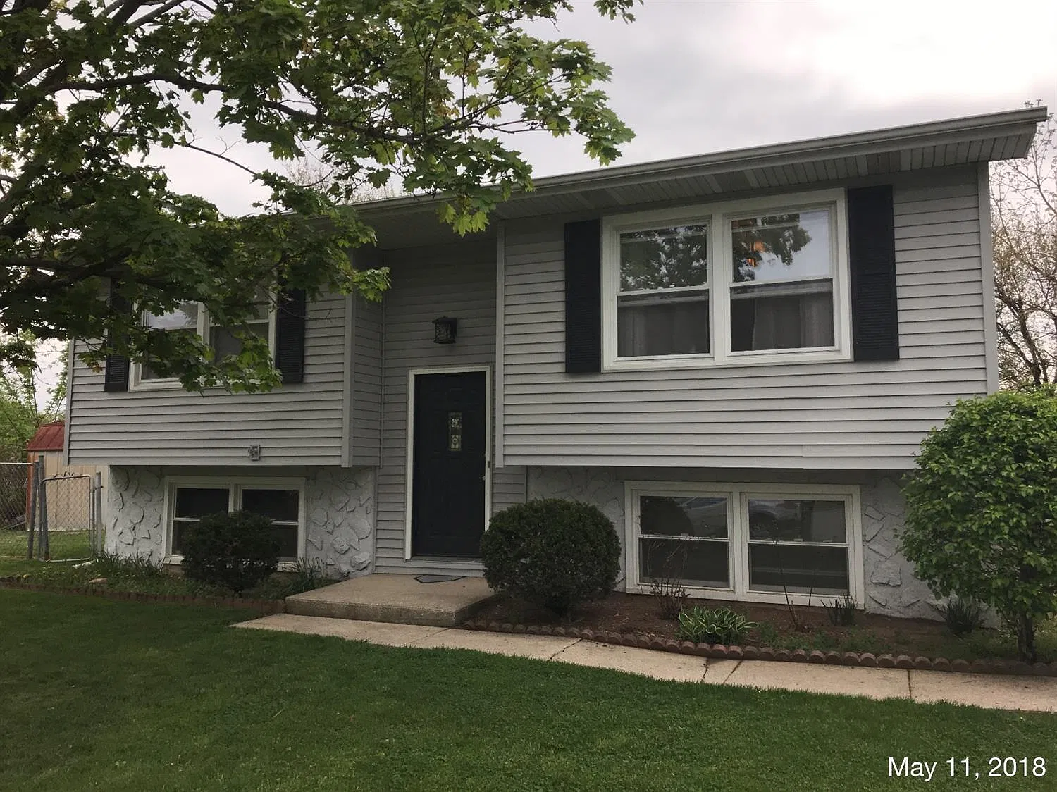 3 bed, 1552 sqft, $2,300 — Photo 1