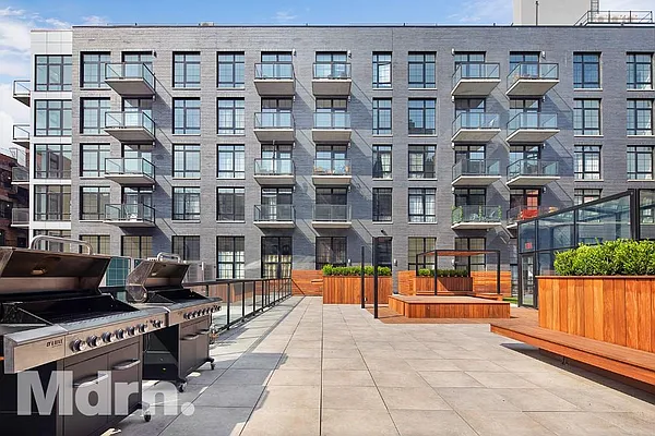 Rented by Mdrn Residential | media 51