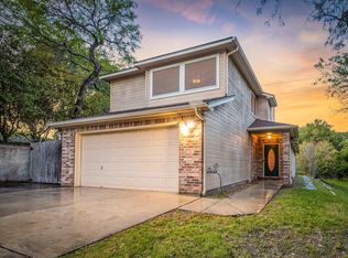 110 Hunter Ridge Rd, San Marcos, TX 78666