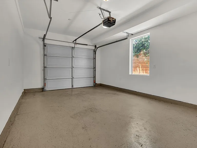 1846 S Curson Ave — Photo 30