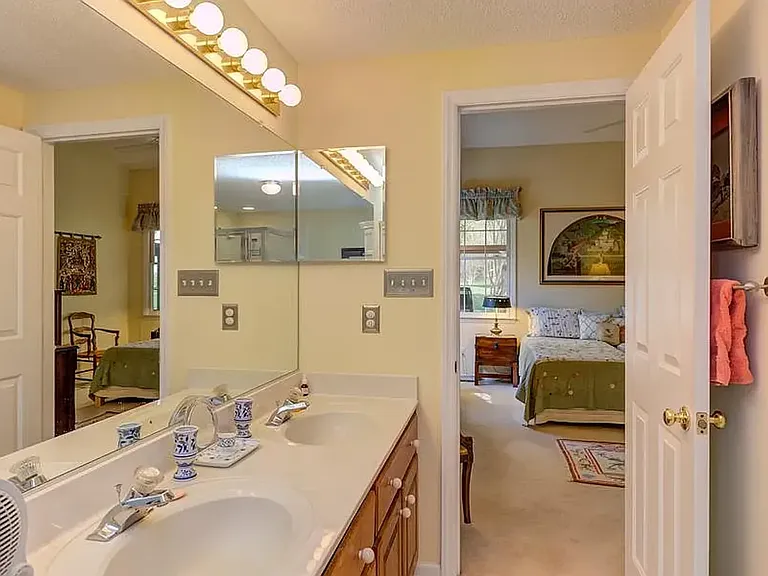 205 Windhover Dr — Photo 23