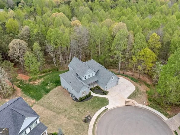 2 Village Rdg, Jasper, GA 30143