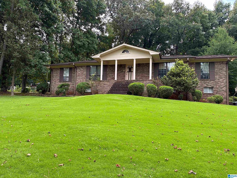 1st image of 4075 Roselyn Rd