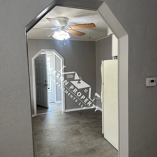 1181 Hunt Ave Photo 1