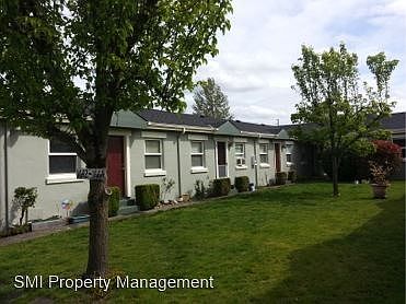 3rd image of 1660 13th St SE #7496557