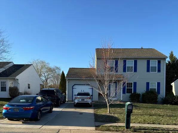 515 Mason Dr, New Castle, DE 19720