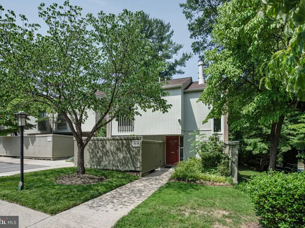 5210 Pooks Hill Rd #C-20, Bethesda, MD 20814
