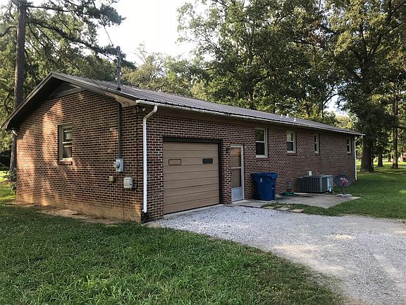 2nd image of 223 Stillwood Dr
