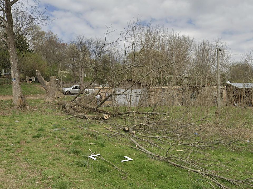 1st image of 422 Mashburn Rd