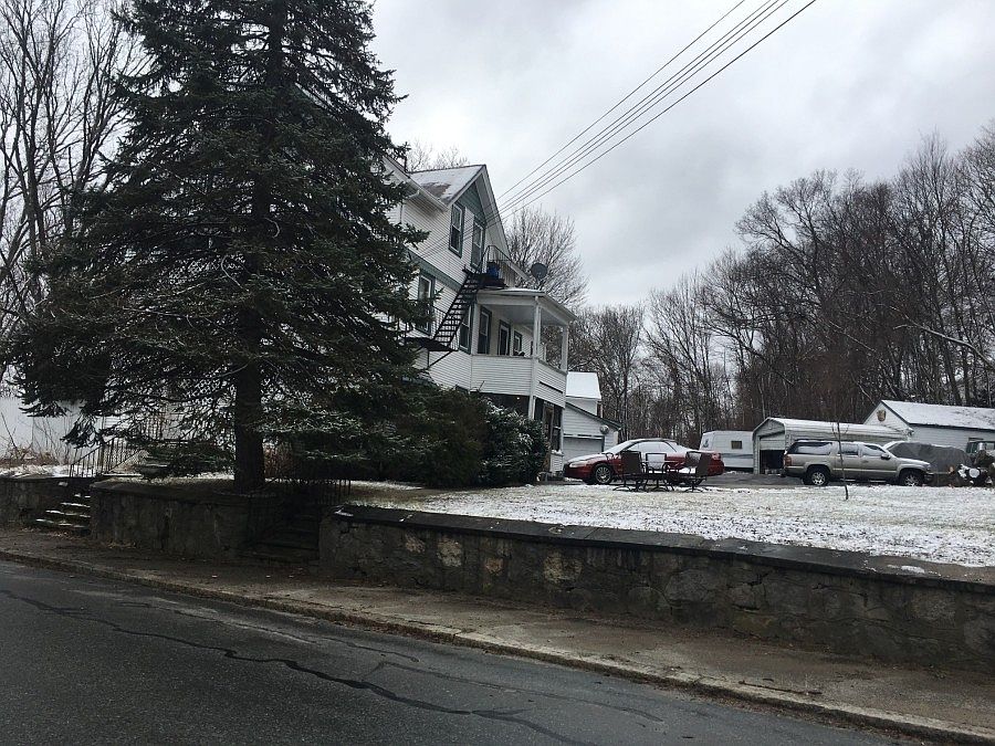 2nd image of 907 Bernon St