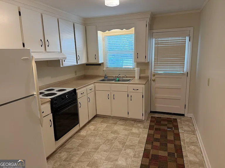 105 Donehoo St #A — Photo 6