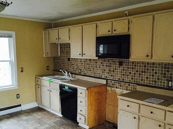 4th image of 617 Arlington Ave