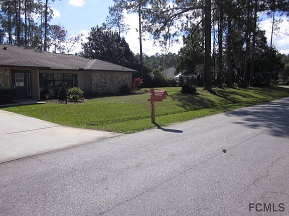 2nd image of 8 Eisenhower Pl