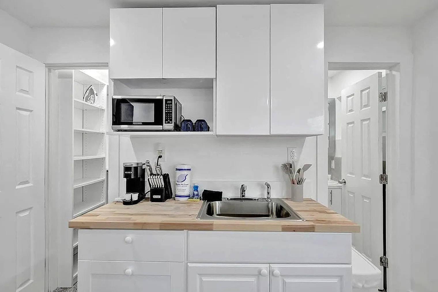 Studio, 1.0 bath, 613 sqft, $2,401 — Photo 2