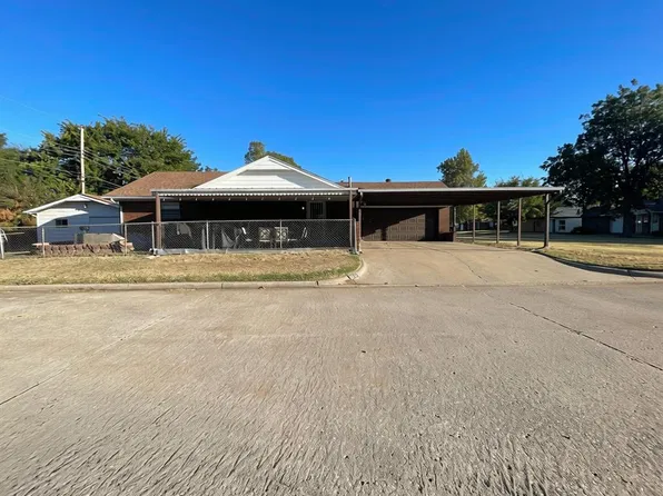 701 Moraine Ave, Midwest City, OK 73130