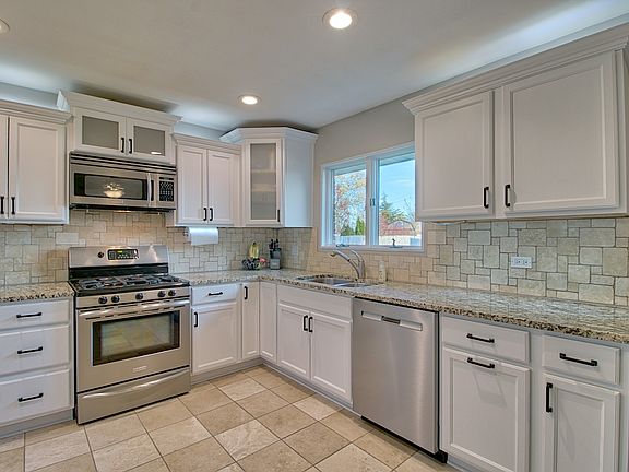 4th image of 14057 S Hialeah Ct