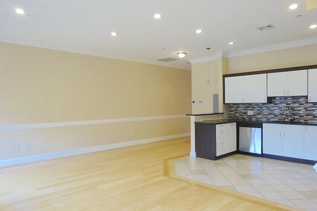 2 bed, 1030 sqft, $2,750 — Photo 3