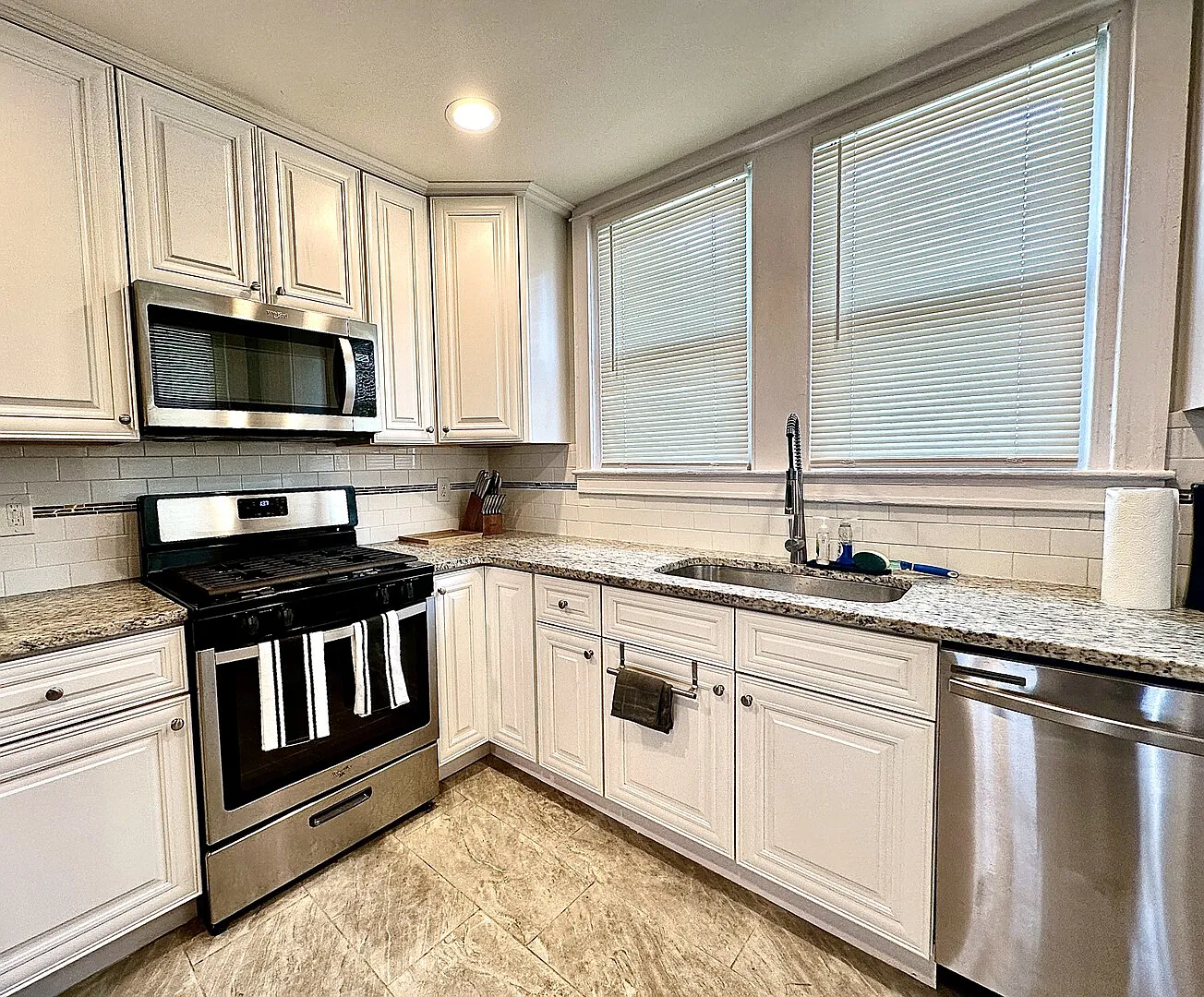 Minimalist Home in West Philly — Photo 3