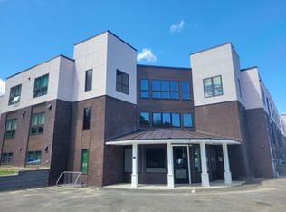 36 Farmington Rd #1D5, Rochester, NH 03867