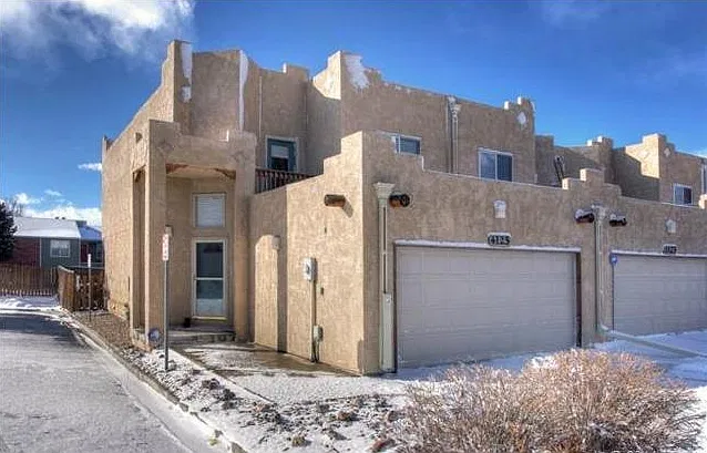 3 bed, 2.5 bath, 1810 sqft, $3,800 — Photo 1